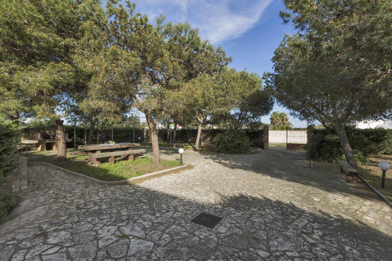 Villa Castiglione By Barbarhouse Torre Lapillo Exterior photo